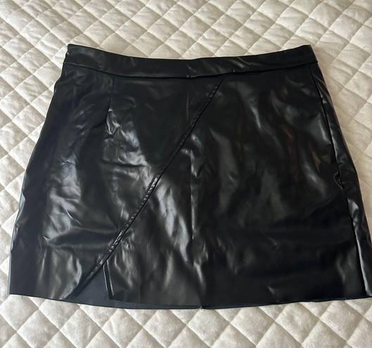 Leather Mini Skirt Black Size 0X