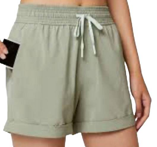 Lululemon Juniper  Spring Break Away Short 4-way Stretch 3 Shorts