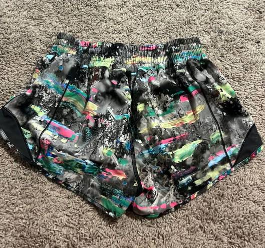 Lululemon Hotty Hot Short High-Rise 2.5”