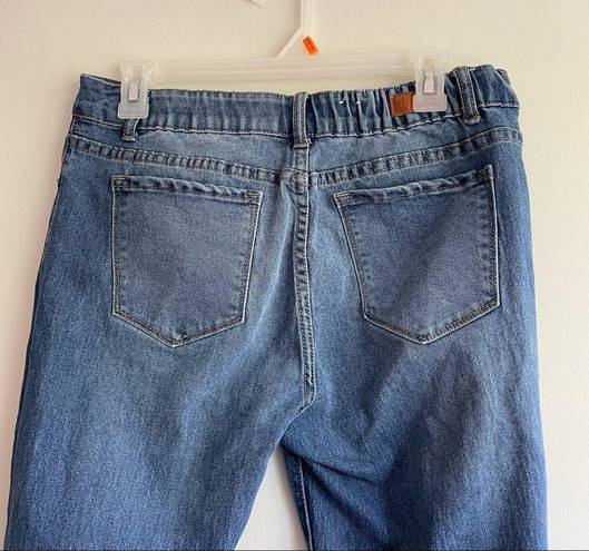 Umgee  Distressed Denim Size 7