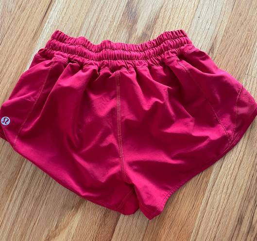 Lululemon Hottie Hot Shorts 2.5”