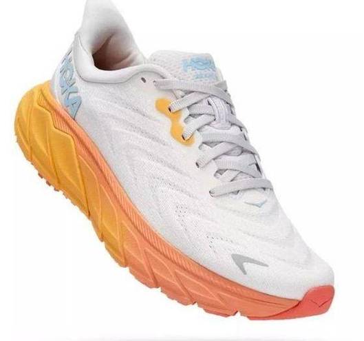 Hoka  Women's Arahi 6 Running Shoe