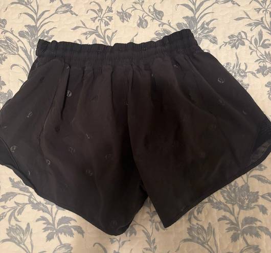 Lululemon Hotty Hot Shorts 4”