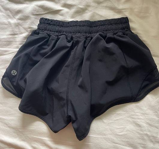 Lululemon Hotty Hot Short 2.5”