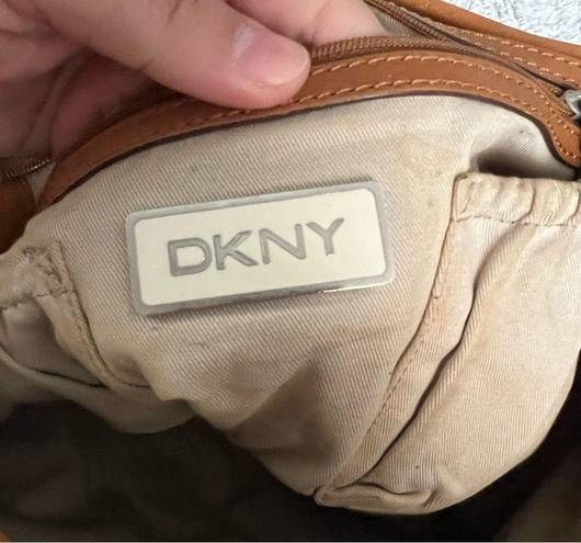 DKNY  Brown Leather Hobo Shoulder Bag.