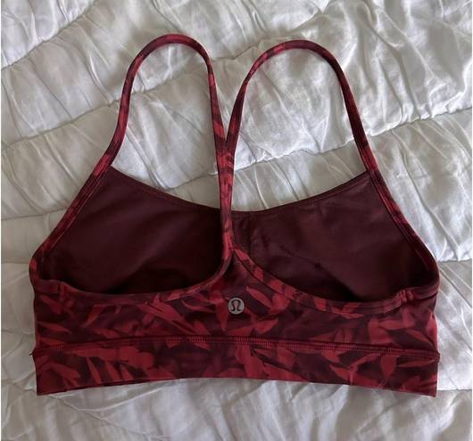 Lululemon  Flow Y Nulu Bra Red Leaf Multi (Size: 6)