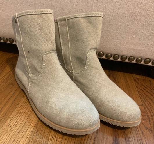 BEARPAW Canvas Booties