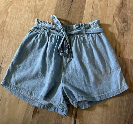 Hollister Ultra High Rise Paperbag Shorts