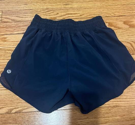 Lululemon Hotty Hot Shorts 4”