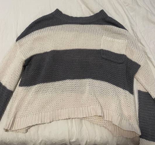 American Eagle Outfitters Crop Sweater