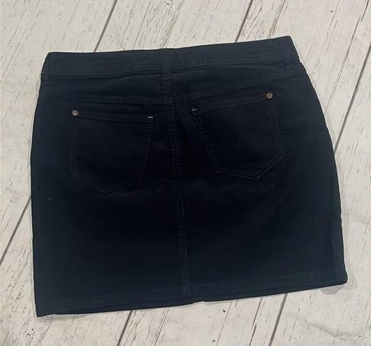 Tommy Hilfiger  black corduroy mini skirt