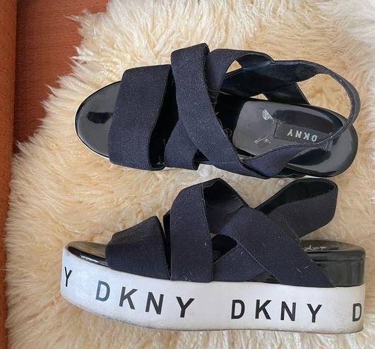 DKNY  Clare Open Toe wide strap chunky Platform Sandals Women's Size 9.5