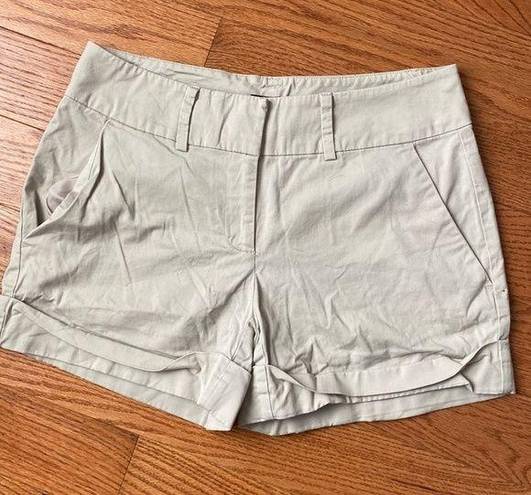 New York & Co. 7th Avenue Khaki Shorts Size 2