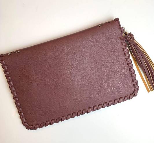 Krass&co Jen &  Vegan Leather Maroon Tassel Clutch