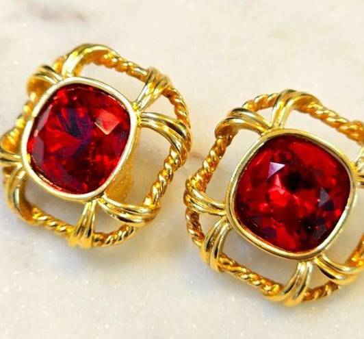 Swavorski SWAROVSKI VINTAGE EARRINGS.