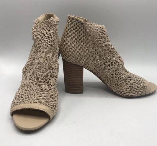 Jessica Simpson  Size 8 Rianne Crotchet Cream Booties Shoes