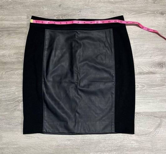 Loft  Faux Leather Pencil Skirt Women’s Size 8 Petite