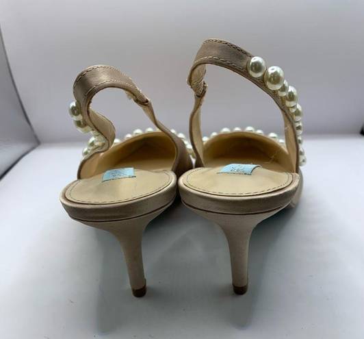 Betsey Johnson Blue by  Women's Sb-isa Pump size 9M