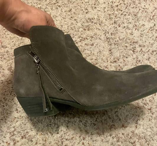 Sam Edelman Fashion Bootie, GrayLeather, Size 9.5. PreOwned. 