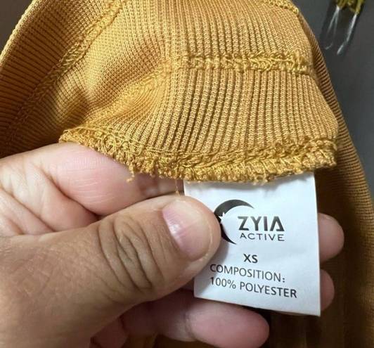 Zyia  Canyon‎ Shorts size XS