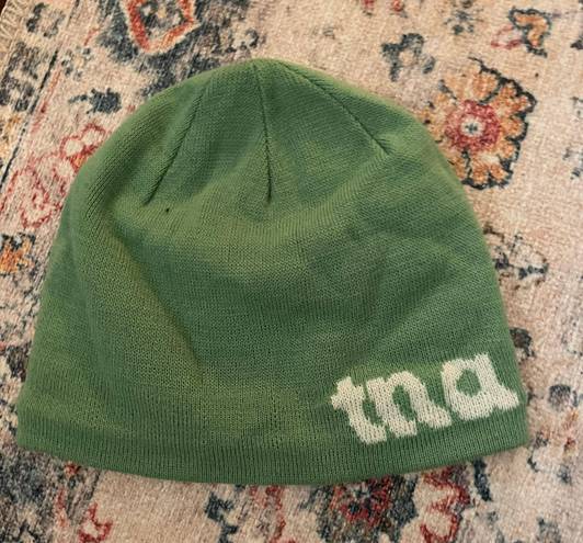 Aritzia TNA Beanie