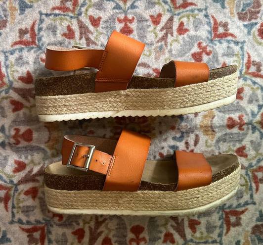 Tan Platform Sandals Size 8.5