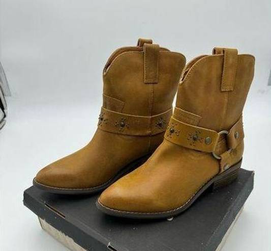 Dingo BOOTS  11M NIB DI-355 SIERRA CARMEL