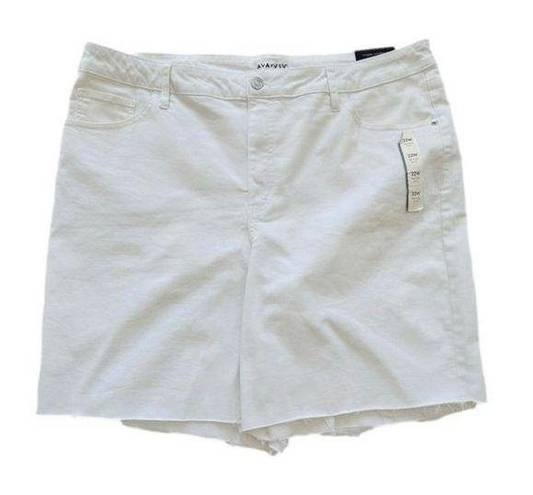 Ava & Viv  Shorts White High Rise No Gap Waist Bermuda Denim Jean Shorts Plus 22W