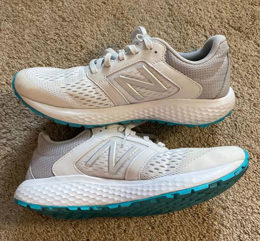 New Balance Tennis Shoes