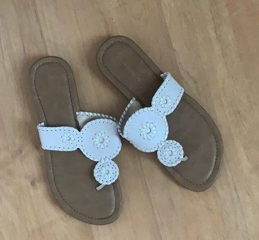 Franco Fortini  white leather medallion t-strap sandals size 10