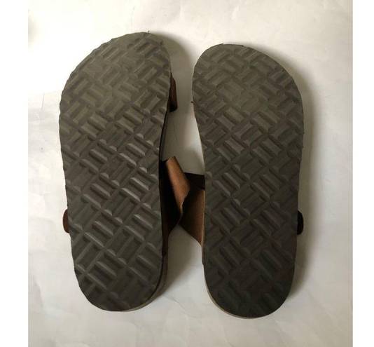 Mountain Sole  Women's Sandals Size: 9