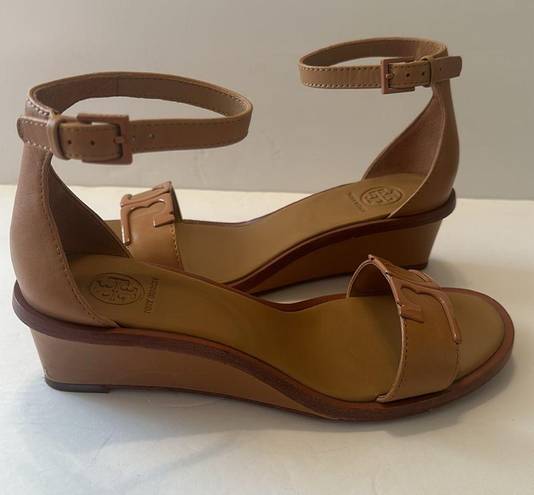 Tory Burch  Marcia WEDGW NEUTRAL TAN LEATHER Ankle Strap Small Wedge 7.5 M EUC