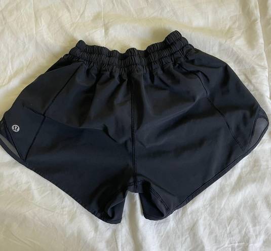 Lululemon Hotty Hot Shorts 4”