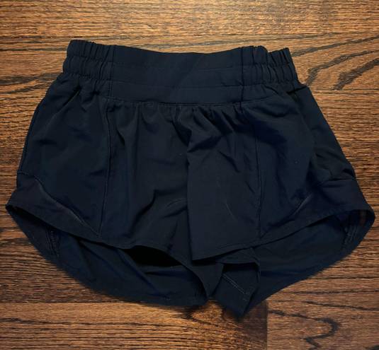 Lululemon Hotty Hot Short 2.5”