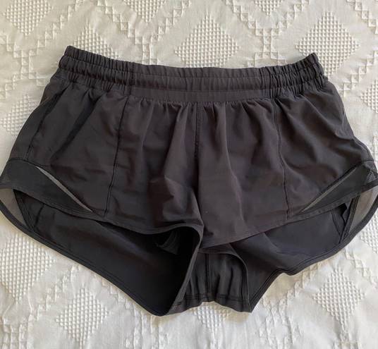 Lululemon Hotty Hot Short 2.5”