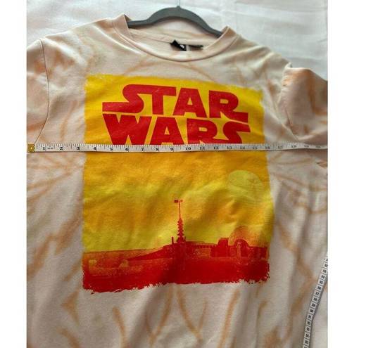 Star Wars  sweatshirt size medium- women's - unisex .