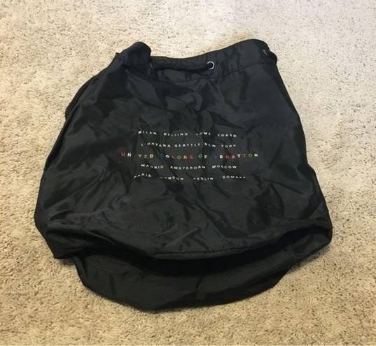 United Colors Of Benetton Vintage 90’s  black Backpack Drawstring Travel Bag.