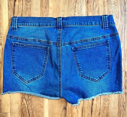 Venus  Medium Wash High Rise Denim Shortie Shorts Size 8