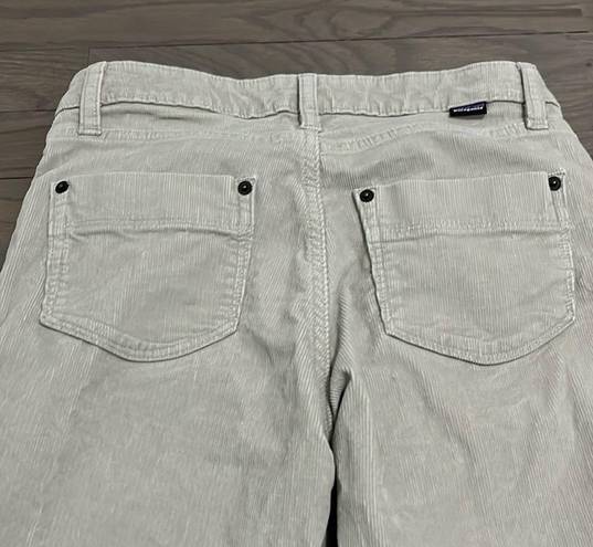 Patagonia  Organic Cotton Corduroy Slim Fit Stretch for Women Size 27. Khaki