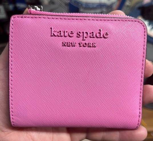 Kate Spade ♠️  Gorgeous Cameron Monotone L-Zip Bifold ♠️