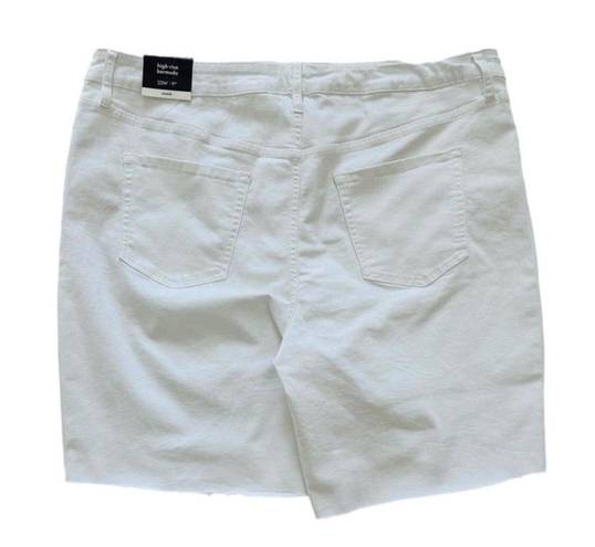 Ava & Viv  Shorts White High Rise No Gap Waist Bermuda Denim Jean Shorts Plus 22W