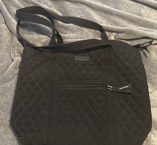 Vera Bradley  black bag. Great condition.