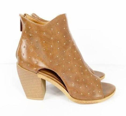 Celebrity Pink NEW  Brite Tan Booties Size 7.5