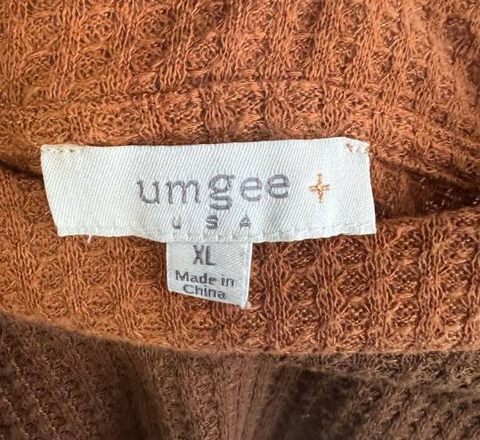 Umgee  Waffle Knit Fabric accents size XL