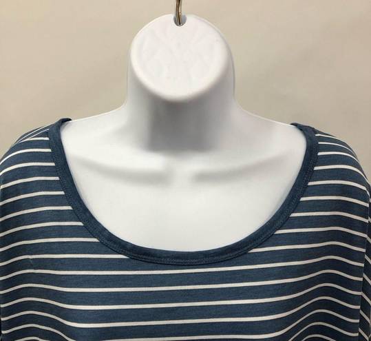 LuLaRoe  blue & white striped comfortable top plus size 3xl short sleeve