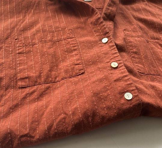 A New Day  shimmer thread button front camp blouse, size medium