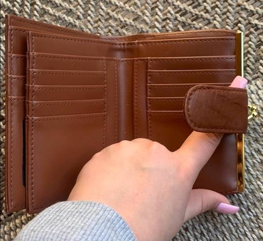 Buxton Wallet Brown