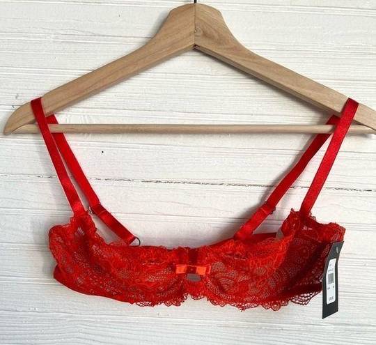 Frederick's of Hollywood  Lace Balconette Bra 36B Adjustable Straps Bow Accent