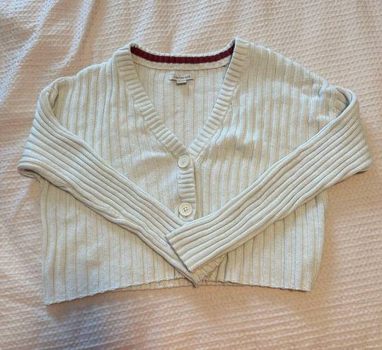 American Eagle Outfitters Cropped Creme Cardigan