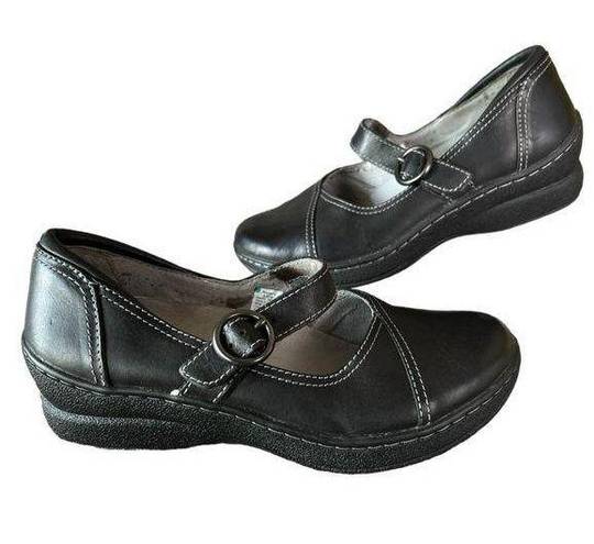 L.L.Bean  Womens Mary Jane Comfort Shoes 6W Black Leather Classic Buckle Strap